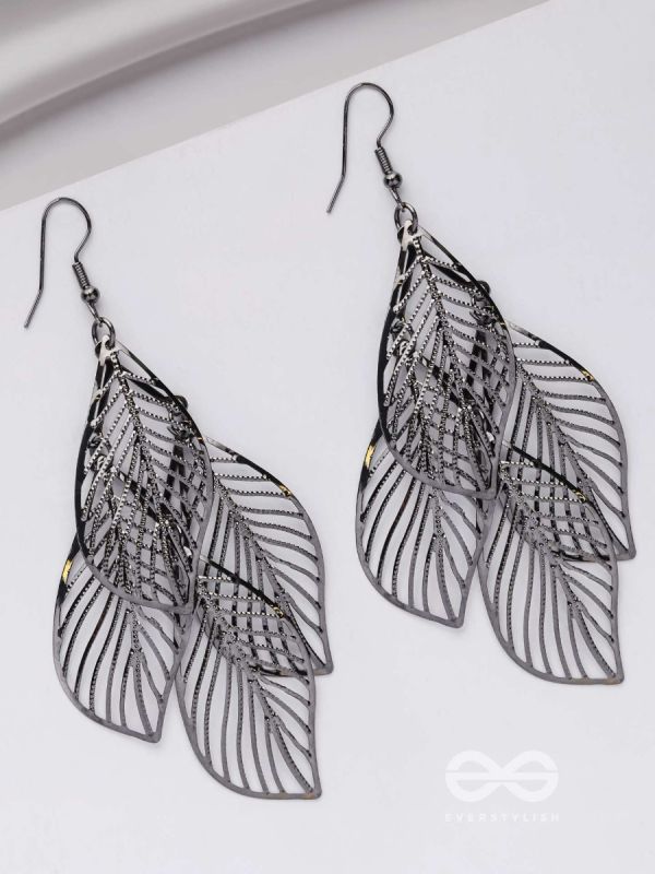 LEAF ME BREATHLESS - SILVER STATEMENT EARRINGS