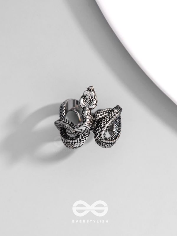 NIGHTSHADE BASILISK - STATEMENT SILVER RING (ADJUSTABLE)