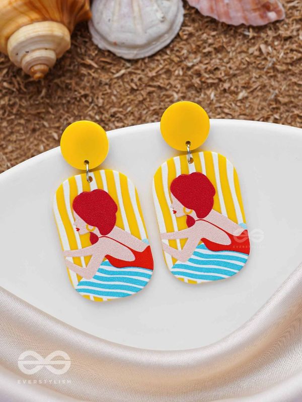 DIVE 'N DABBLE - STATEMENT ACRYLIC EARRINGS