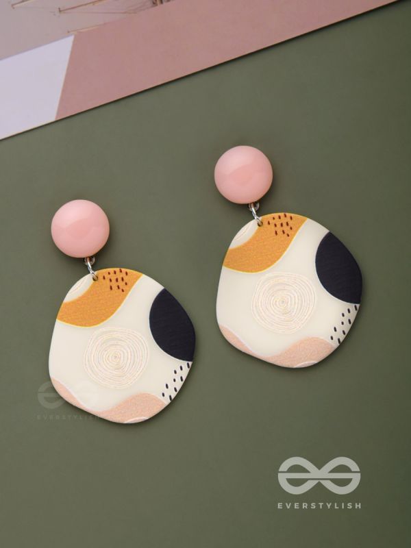 DREAMWEAVER DELIGHTS - CASUAL ACRYLIC EARRINGS