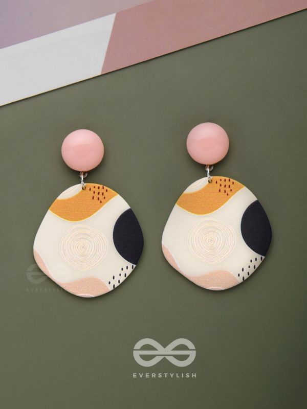 DREAMWEAVER DELIGHTS - CASUAL ACRYLIC EARRINGS