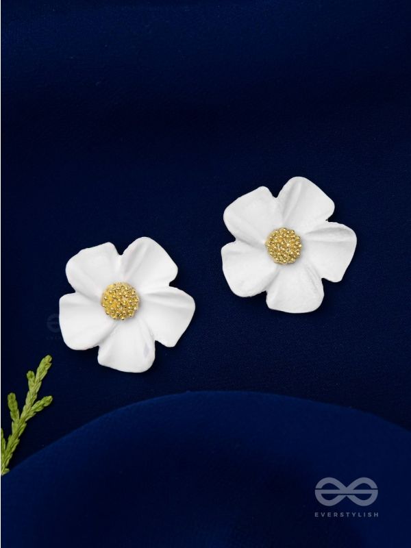 THE BLOSSOM BALLAD - GOLDEN AND WHITE ACRYLIC STUD EARRINGS