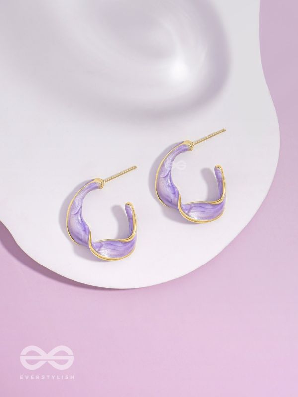 EBB AND FLOW - ENAMELLED TWISTED STUDS (PURPLE)