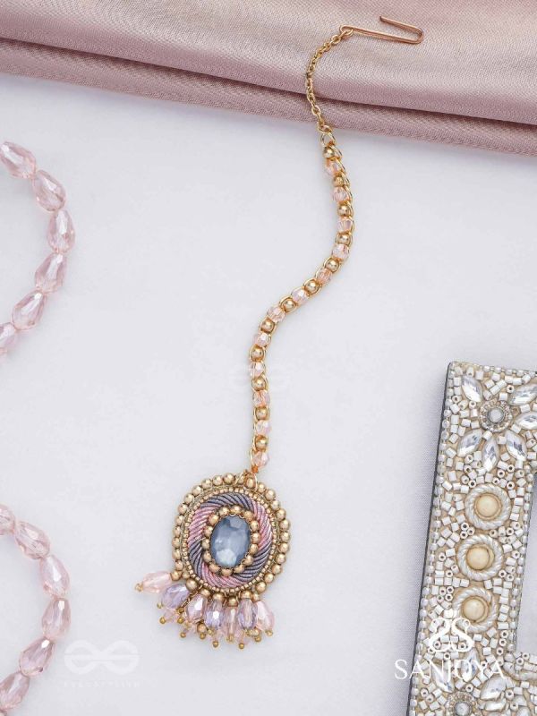Adhana - Delicate Glow - Stone, Beads And Glass Drops Hand Embroidered Maangtika