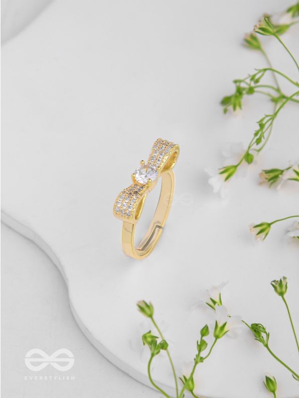 Sparkling Bow Affair - Golden Embellished Ring 