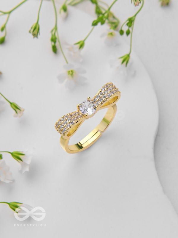Sparkling Bow Affair - Golden Embellished Ring 
