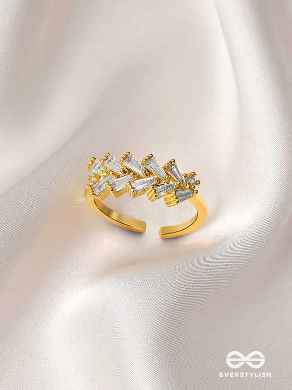 Glistening Leaf - Golden Embellished Ring 