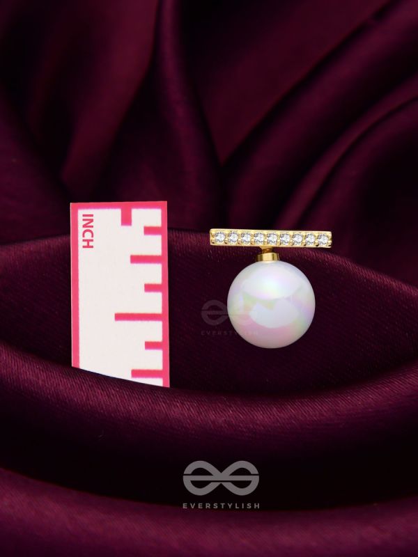 Modern Grace - Golden Embellished Ear Jackets