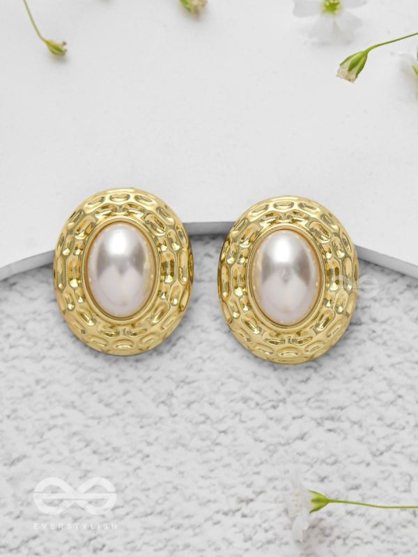 Gilded Pearls - Golden Earrings