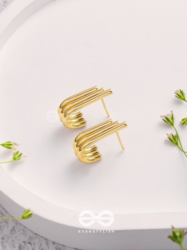 Brilliant Beams - Golden Earrings