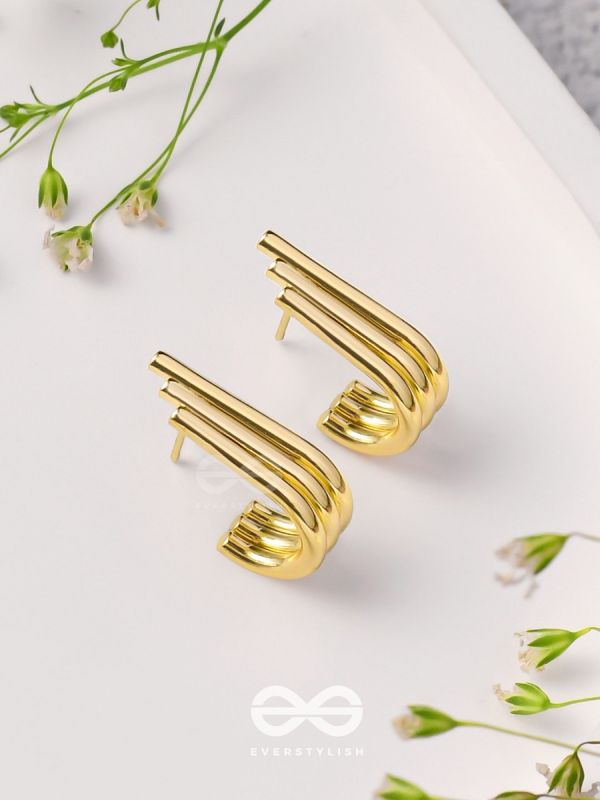Brilliant Beams - Golden Earrings