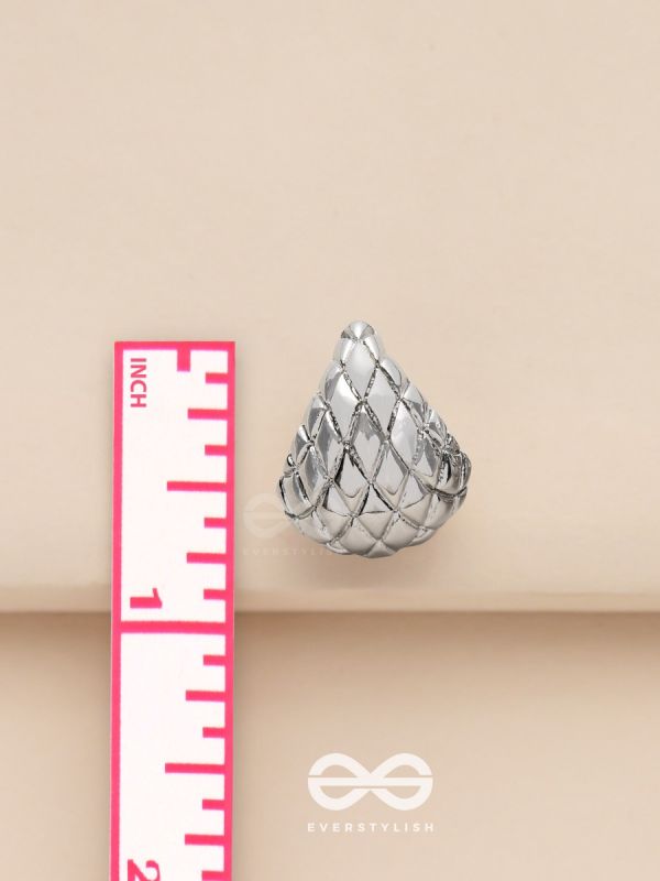 Moonlit Scales - Silver Earrings