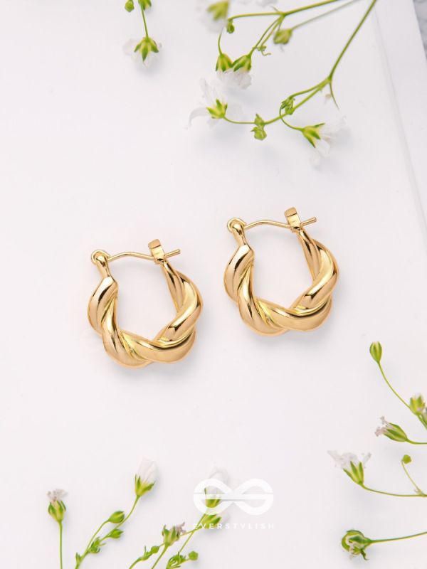 Twist N Turns - Golden Earrings