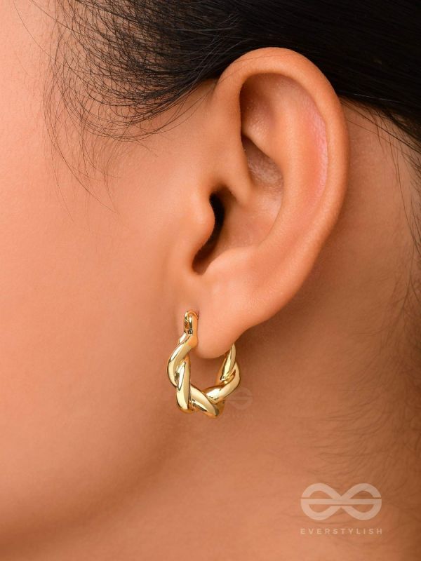 Twist N Turns - Golden Earrings