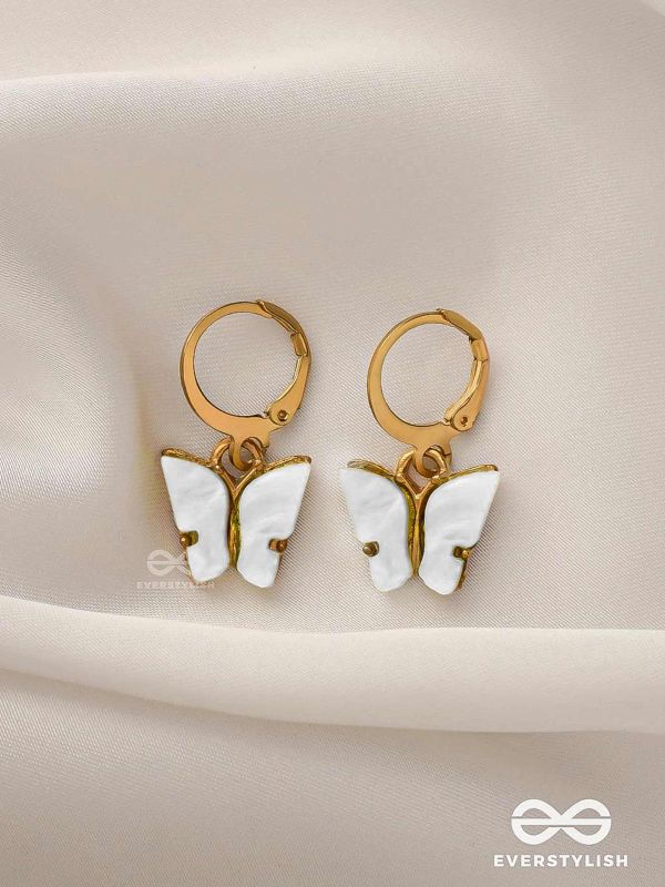 Take The Sky Like A Butterfly - Cute Golden Dangler Earrings (White)