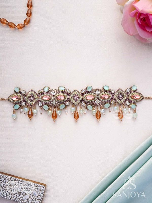Maṇimalika- String of Jewels- Pastel-coloured choker with Beads & Gemstones set in a delicate pattern.