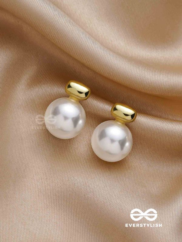 Lustrous Pearls- Subtle Stud Earrings