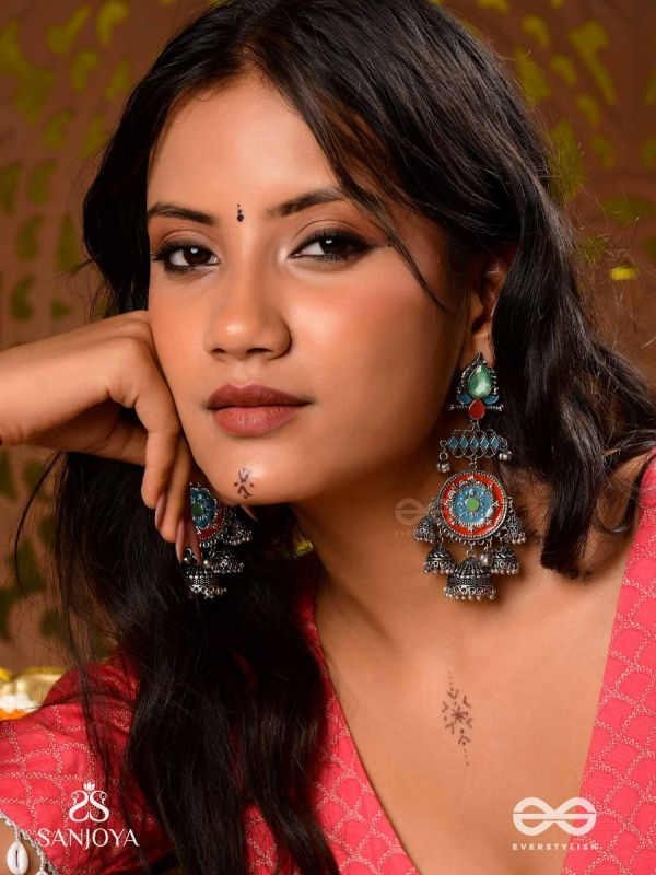  ADITYARATNA-SUN GEM- RADIANT EARRINGS WITH DETAILED METALWORK SET IN PASTEL TONE FEATURING STONE AND JHUMKAS