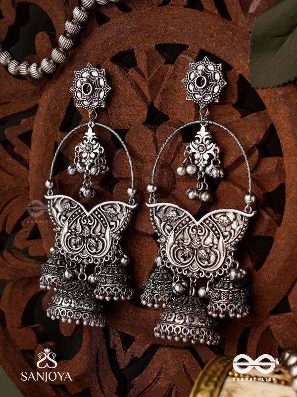  CHANDRAVALLARI-MOON VINE-SUBTLE SILVER CHANDBAALI ADORNED WITH GHUNGHROO'S