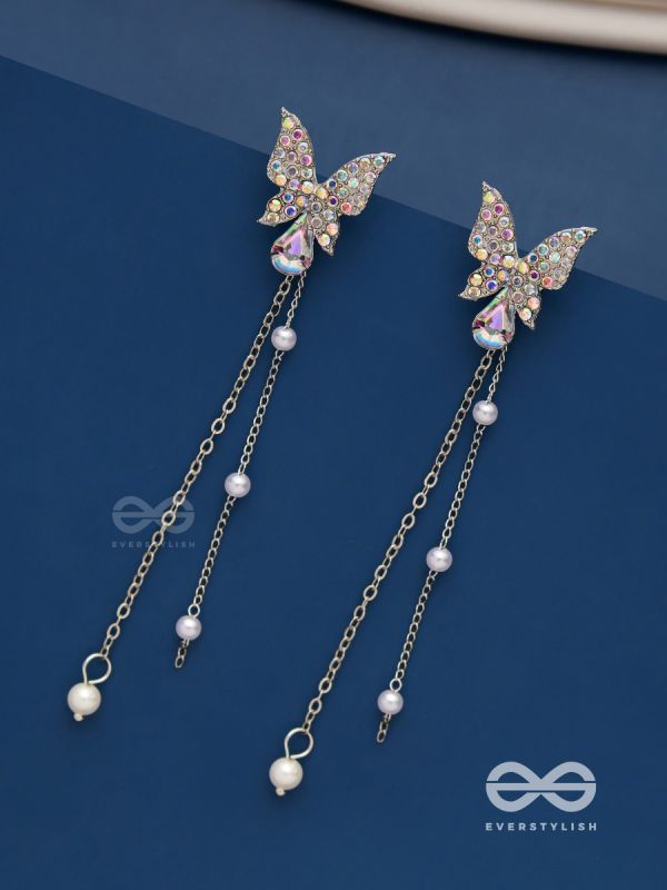 Morning mist- Butterfly dangling earrings 