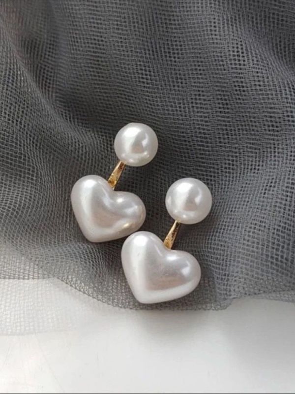 Heart's Whisper- Charming pearl ear Jacket