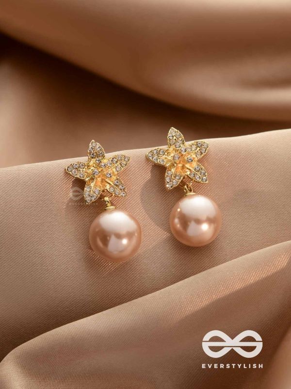 Twinkle Glow - Starry Pearl Earrings