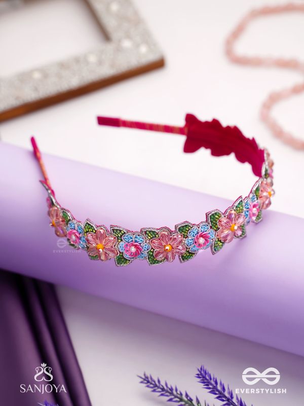 MADHUVRATA - SPRING BLOOM - DELICATE EMBROIDERED HAIR ACCESSORY WITH FLORAL MOTIFS AND BEADS
