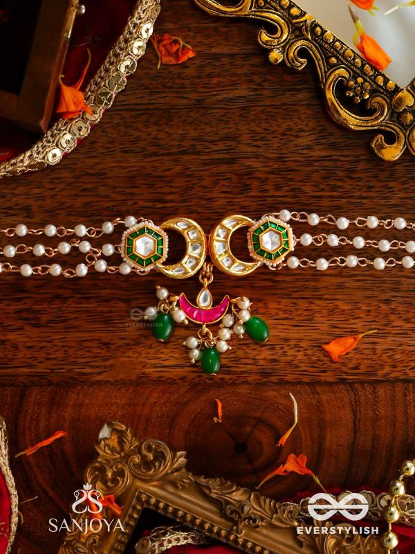 SHASHIRATNA- JEWEL OF THE MOON - HANDMADE KUNDAN SET WITH NECKLACE, EARRINGS AND MAANGTIKA