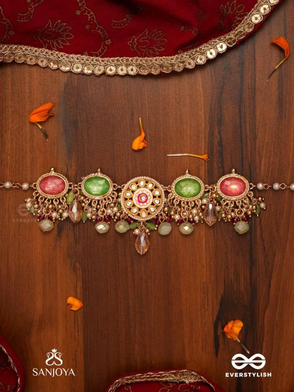 HARITRINA - GREEN AND PINK BEAUTY - ORNATE KUNDAN CHOKER WITH FLORAL MOTIFS AND SPARKLING DROPS