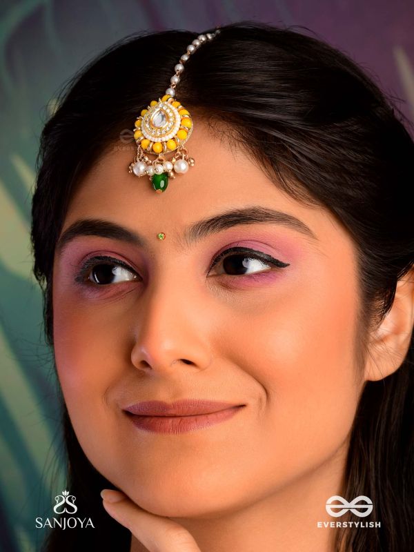 KANAKSHOBHA - GOLDEN GRACE- TRADITIONAL KUNDAN MAANGTIKA WITH BEADS AND PEARLS