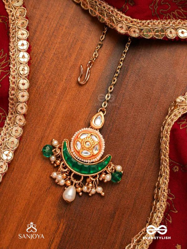 SOMALEKHA - MOON’S TRACE- MODERN YET TRADITIONAL KUNDAN MAANGTIKA WITH LUSTROUS PEARLS AND BEADS