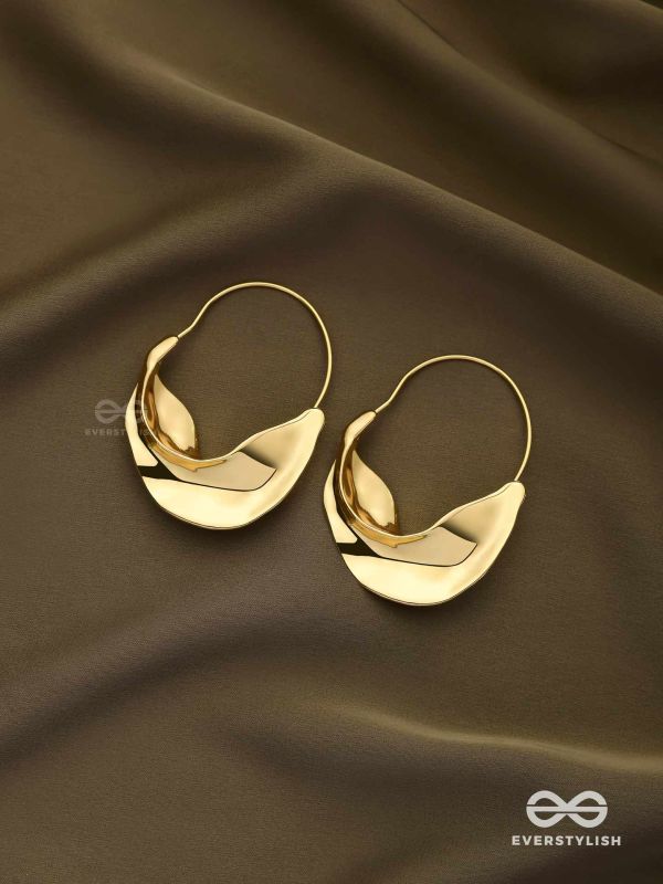 SUNLIT CURVE- ABSTRACT GOLD EARRINGS