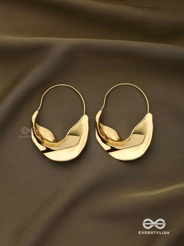 SUNLIT CURVE- ABSTRACT GOLD EARRINGS