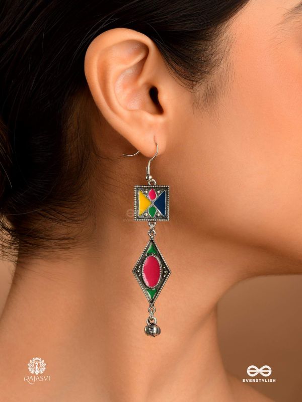 ARTFOLK - ENAMELLED TRIBAL OXIDISED EARRING