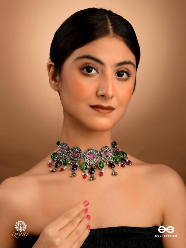 NAZAAKAT - DETAILED BEADED OXIDISED NECKLACE