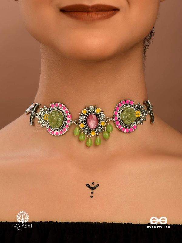 FLORAL FLARE - STATEMENT OXIDISED CHOKER