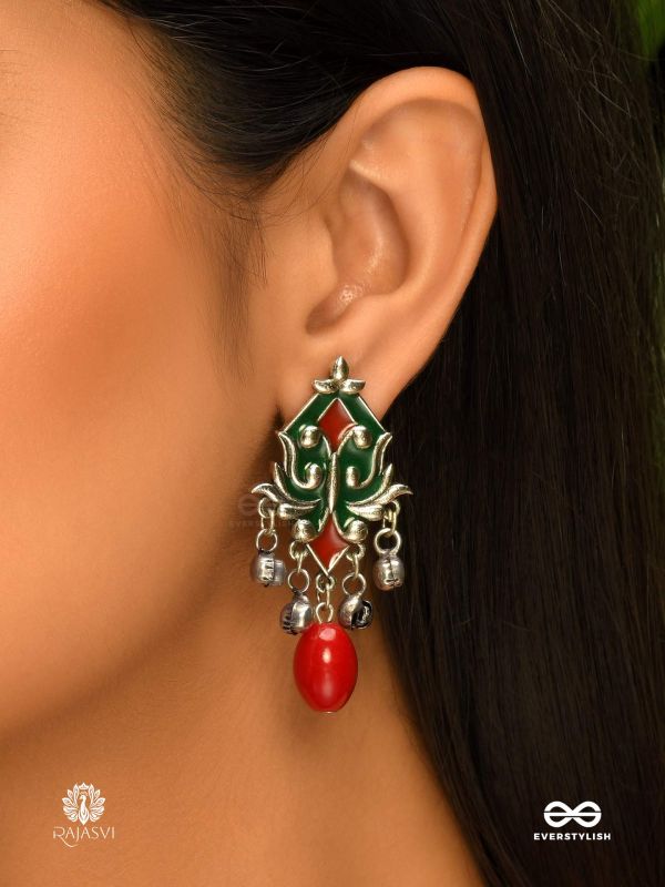 RHYTHMIC ROOTS – OXIDISED ENAMEL EARRINGS WITH GHUNGROOS