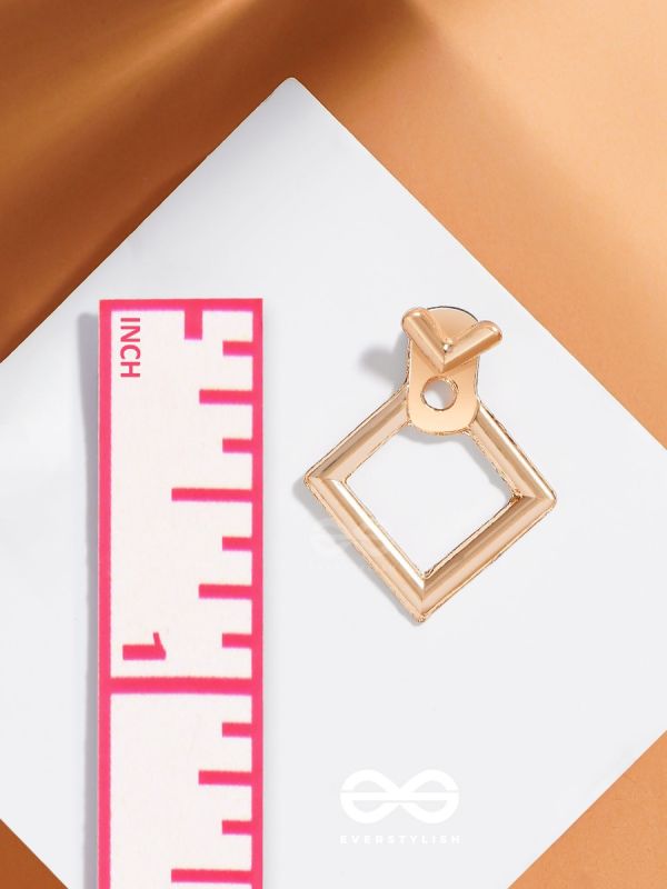 The modern girl’s intriguing artistic ear-jackets