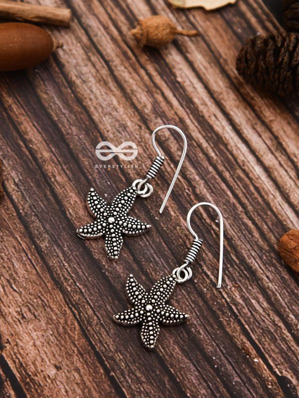 The Cute Little Starfish Hooks - Tiny Trinket Earrings