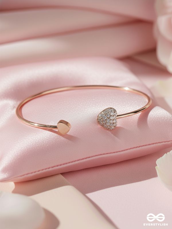 Golden Heart Rhinestone Bracelet