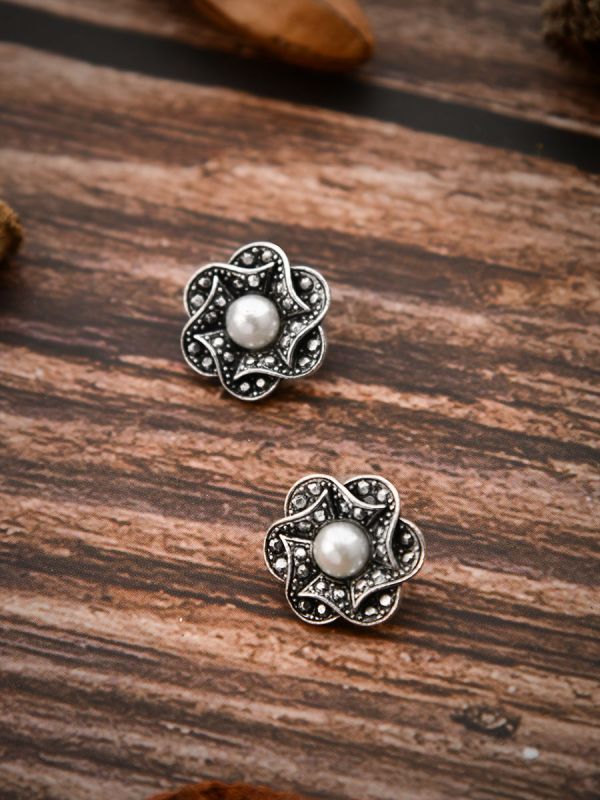 The Oxidised Pearly Flower Tiny Trinket Earrings