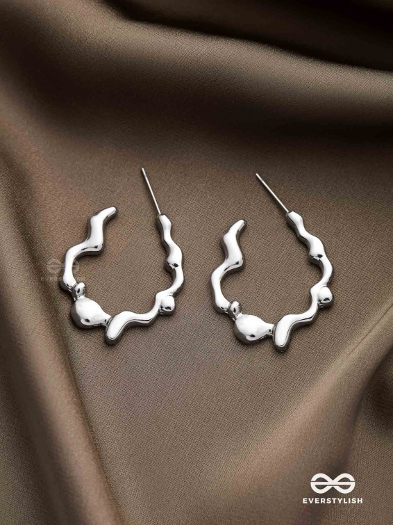 LIQUID LOOP- GLEAMING SILVER HOOPS