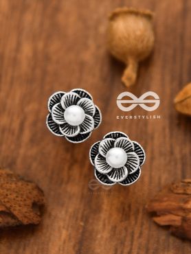 The Little Pearly Florals - Tiny Trinket Earrings