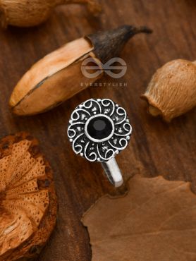 The Embellished Whirlwind - Oxidised Non-pierced Nosering (Black)