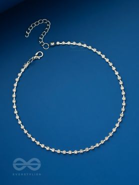 Elegance around my Neck - Silver Statement Neckpiece