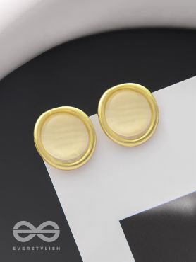 The Golden Sunrise- Golden Stud Earrings (Cream White)