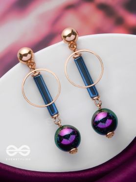 GALAXY SPARKLES - GOLDEN EMBELLISHED EARRINGS