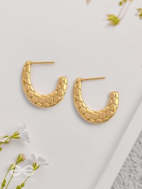 Radiant Crescents - Golden Stainless Steel Earrings With Anti-Tarnish Coating