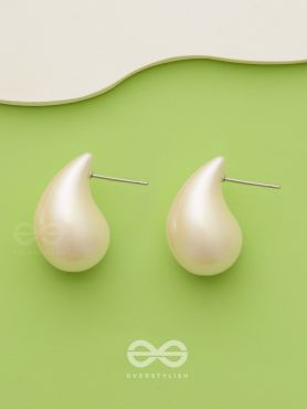 Glitter Drops - Holographic Acrylic Earrings (White)