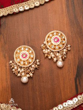 KSHIRANILA - MILKY SKY - ELEGANT KUNDAN PEARL EARRINGS WITH A CENTRAL ROUND POLKI ENAMEL DETAIL